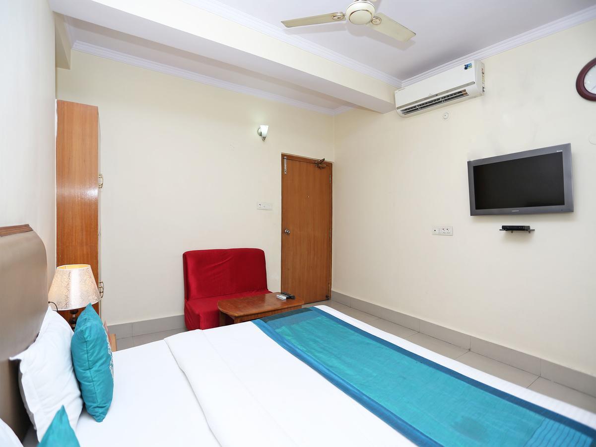 Oyo 10788 Hotel Harisons Continental باتنا المظهر الخارجي الصورة